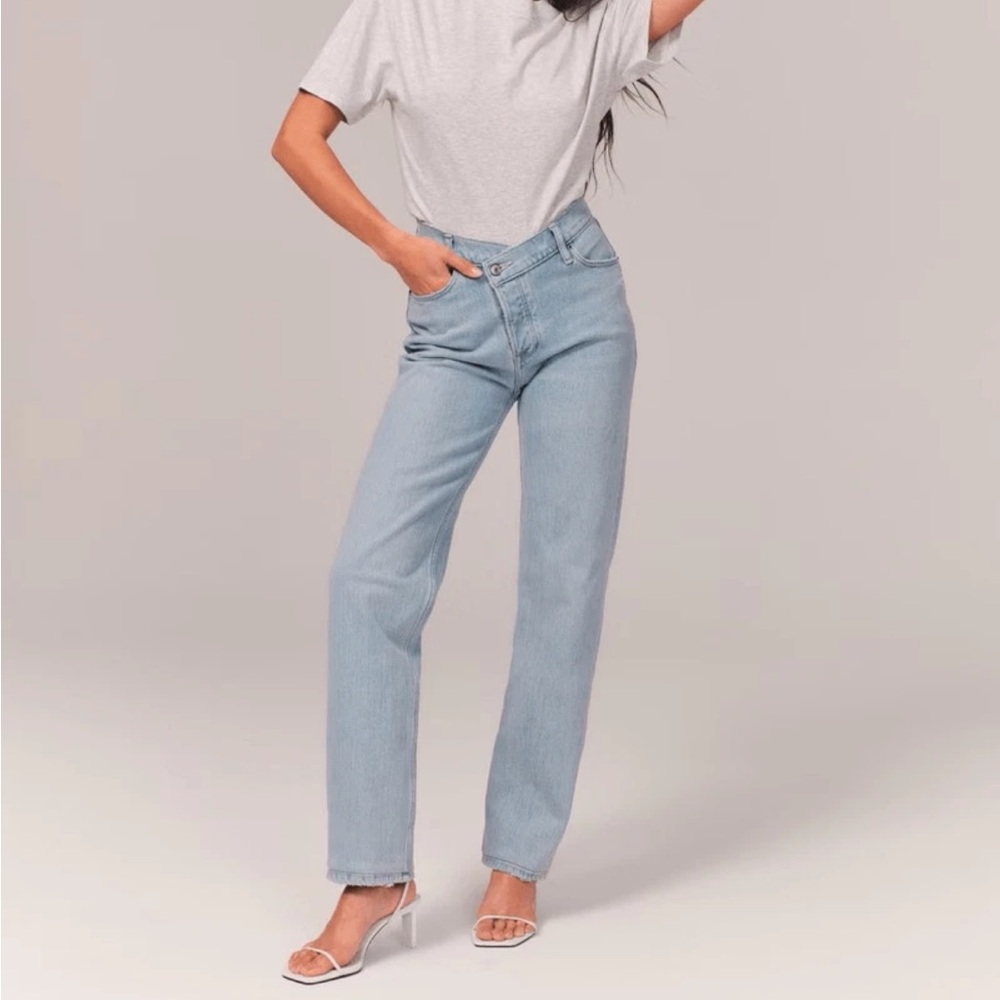 Abercrombie & Fitch The Dad High Rise🤩